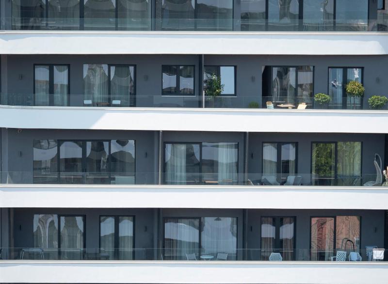 Royal Residence Apartment - image 14