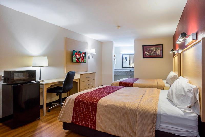 Double Room image 4