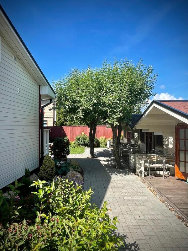 Cottage (4 Adults) image 3