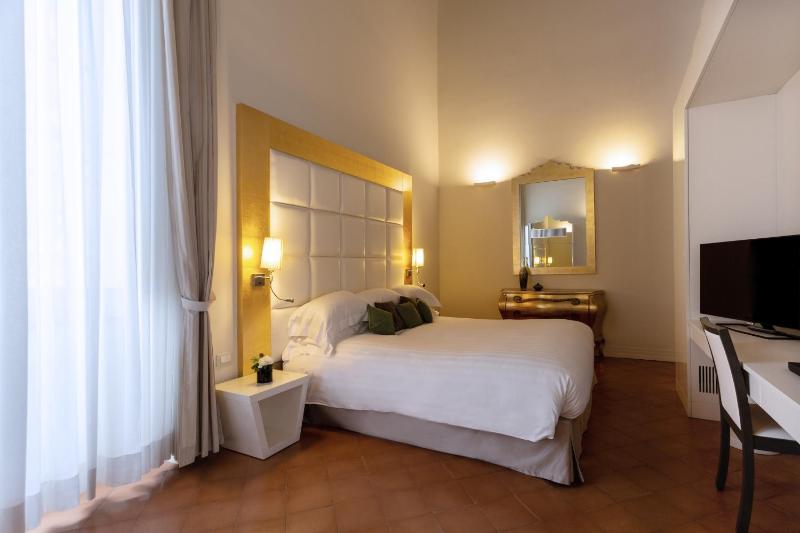 Junior Suite image 1