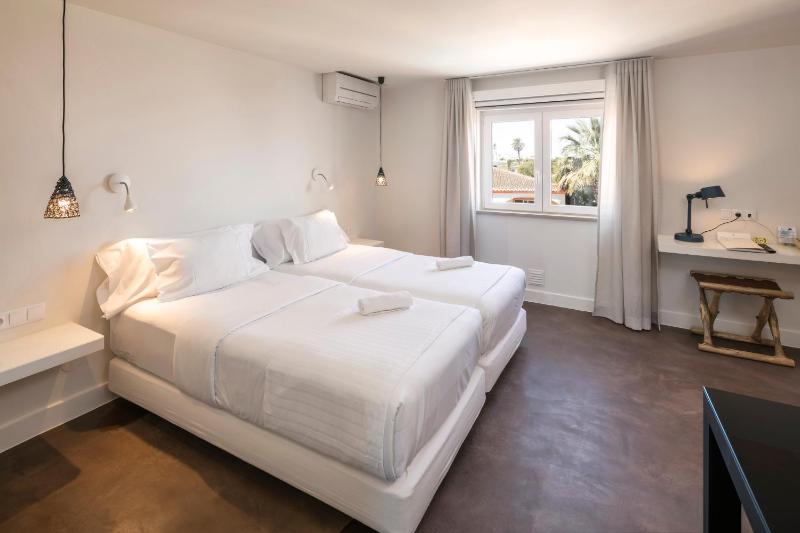 Studio Apartment image 3