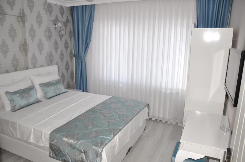 Double Room image 1