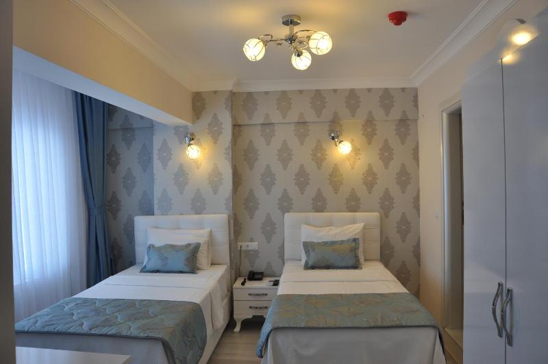 Triple Room image 4