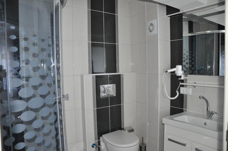 Triple Room image 2
