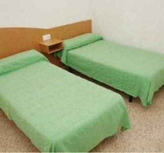 Two-Room Apartment image 2