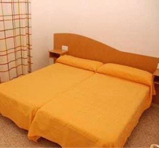 Two-Room Apartment image 3