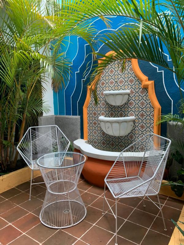 Why Not Hotel - image 8