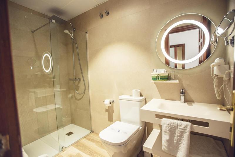 Single Room image 3