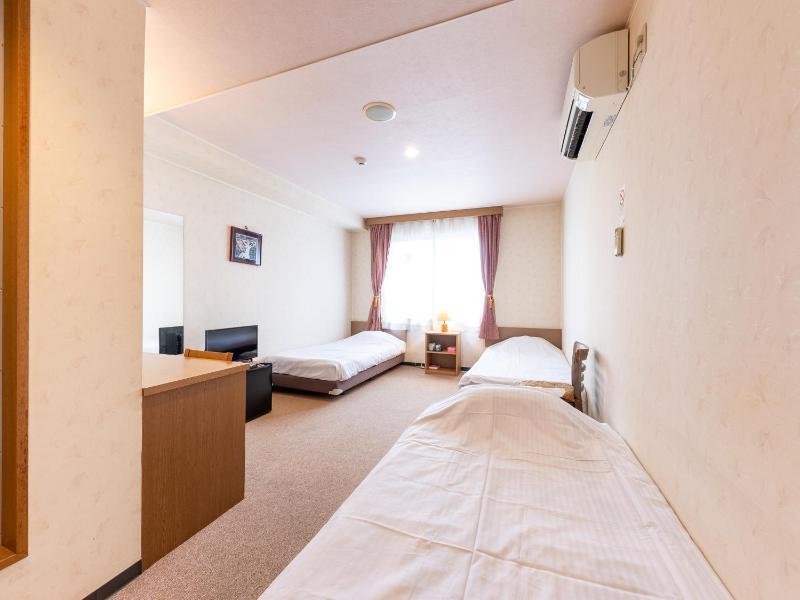 Tabist Business Hotel R Side Kanazawa - image 8