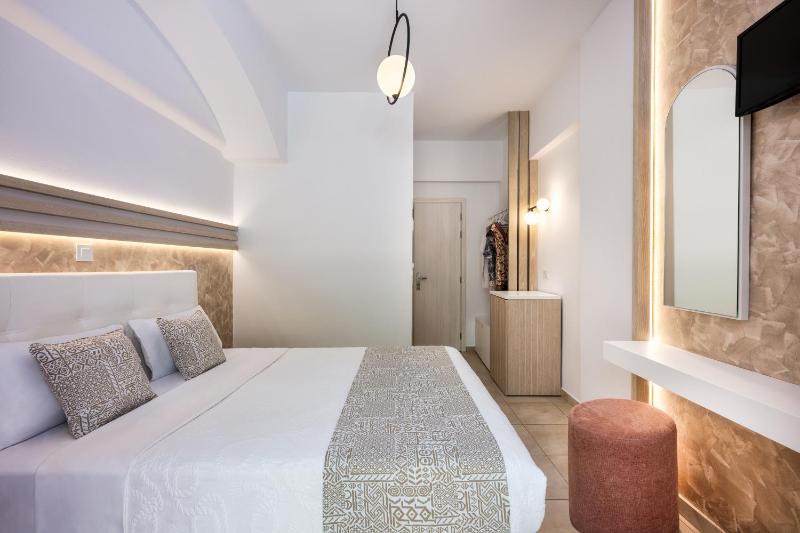 Economy Double Room image 2