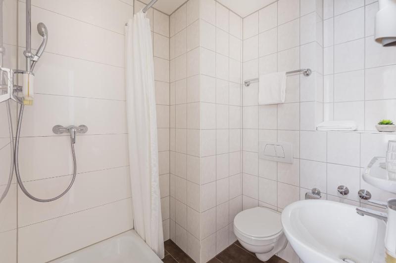 Economy Single Room image 2