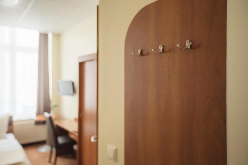 Economy Single Room image 3