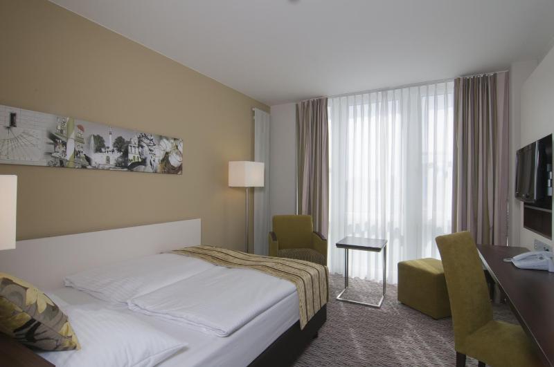Standard Room image 3