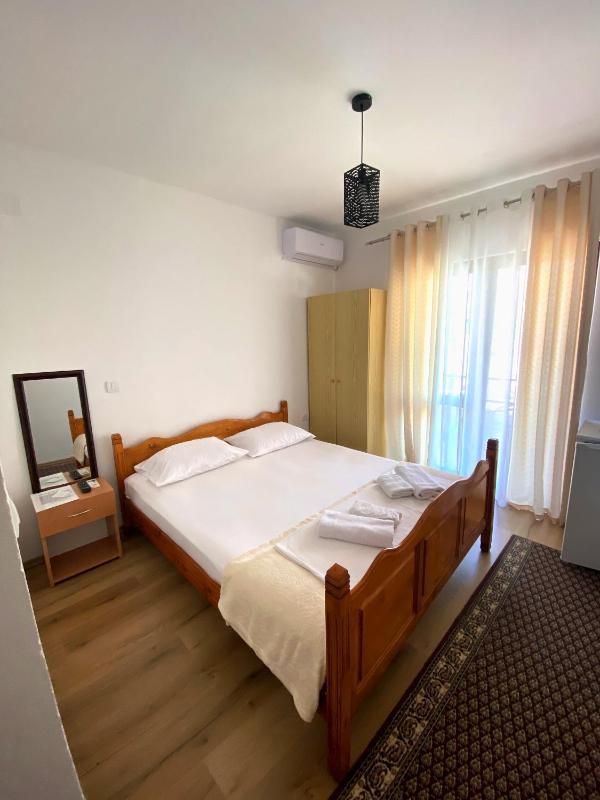Standard Double Room with Balcony, Sea and Pool View image 3