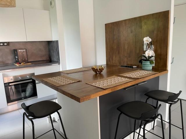 RIVIERA COTTAGE - image 1