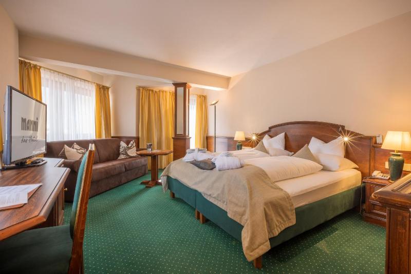 Classic Room image 2