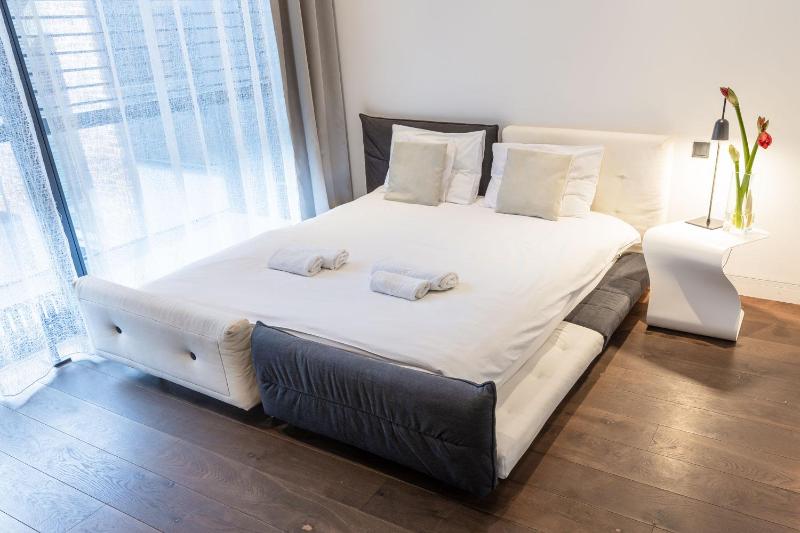 Standard Double Room image 2