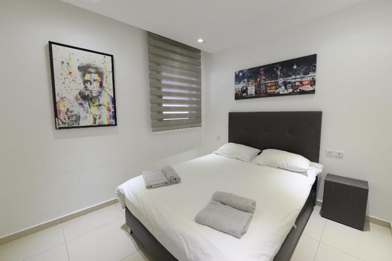 Amdar Holiday Apartments with private pools - image 9