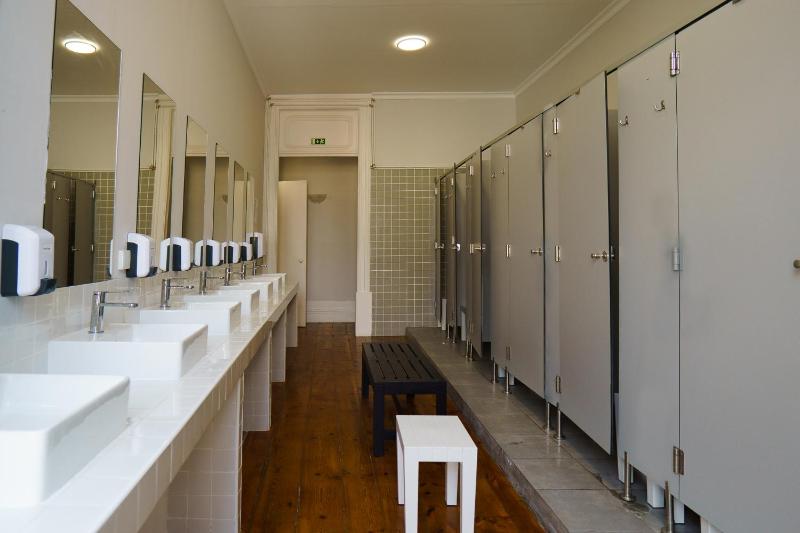 Rosalma Hostel - image 2