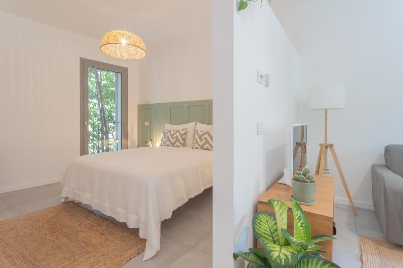 Ginepro & Salvia Apartments in Como by Rent All Como - image 47