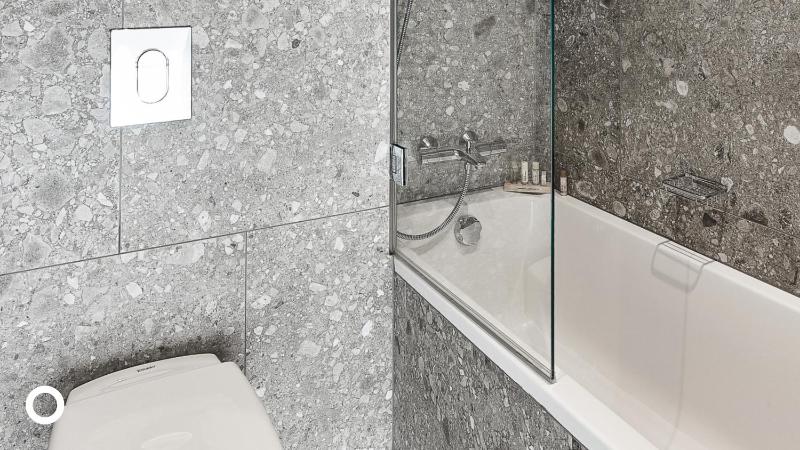 Double or Twin Room with Spa Access image 4