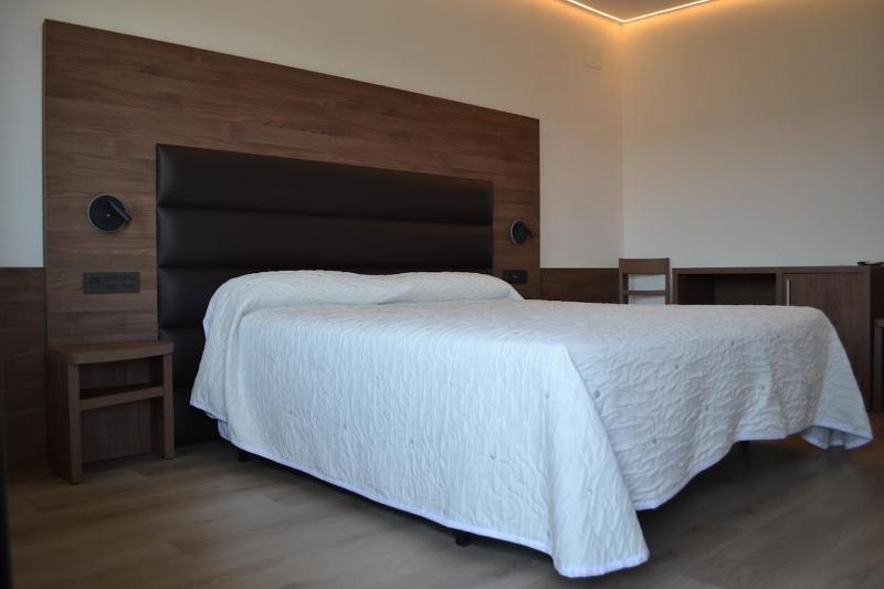 Superior Double Room image 3