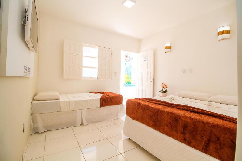 Standard Triple Room image 1
