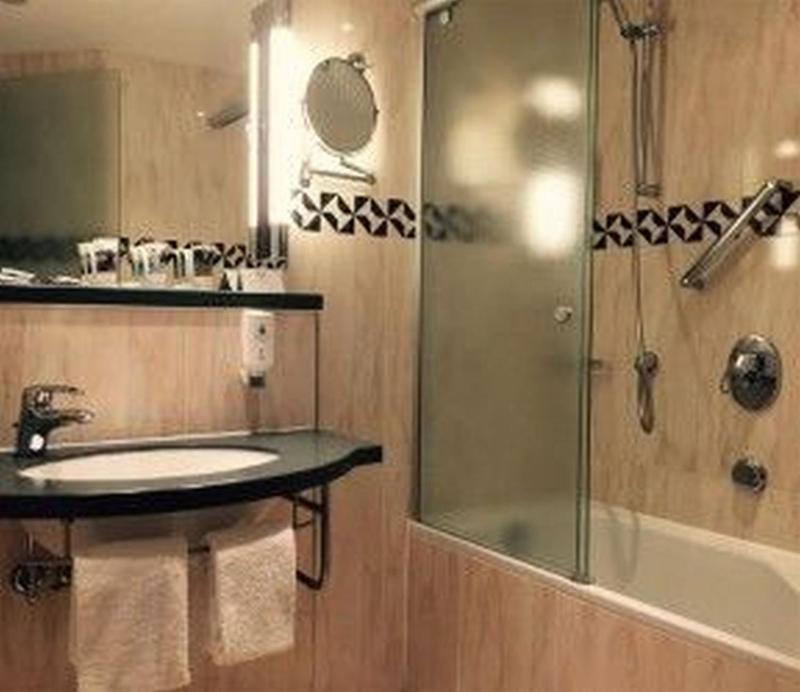 Privilege Double Room image 2