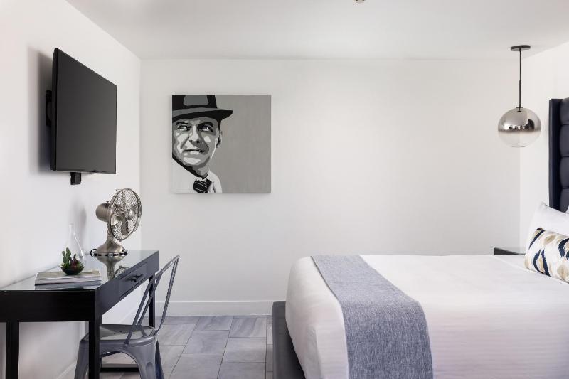 The Palm Springs Hotel - image 32