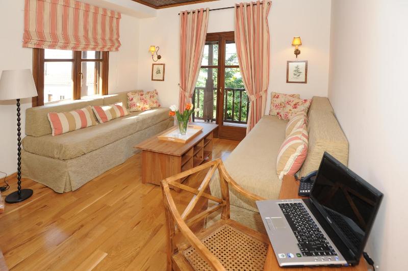 Two-Bedroom Suite image 2