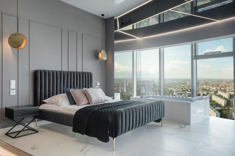 Sky Tower Apartamenty - In The Sky Apartments - image 3