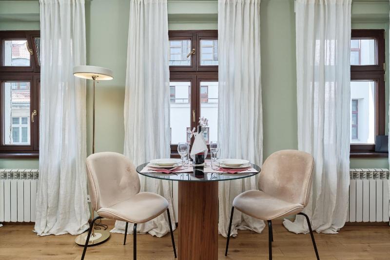 Heart of Wroclaw Uniwersytecka by Noclegi Renters - image 10