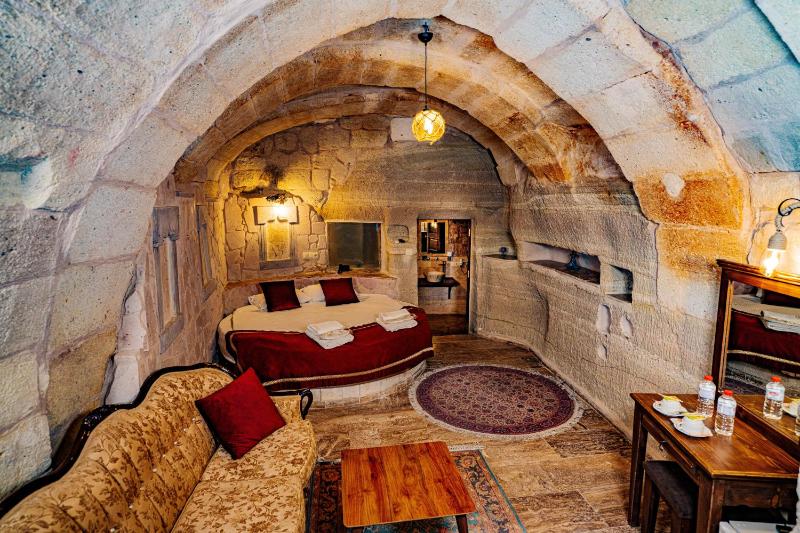 Deluxe Double Room with Bath image 1