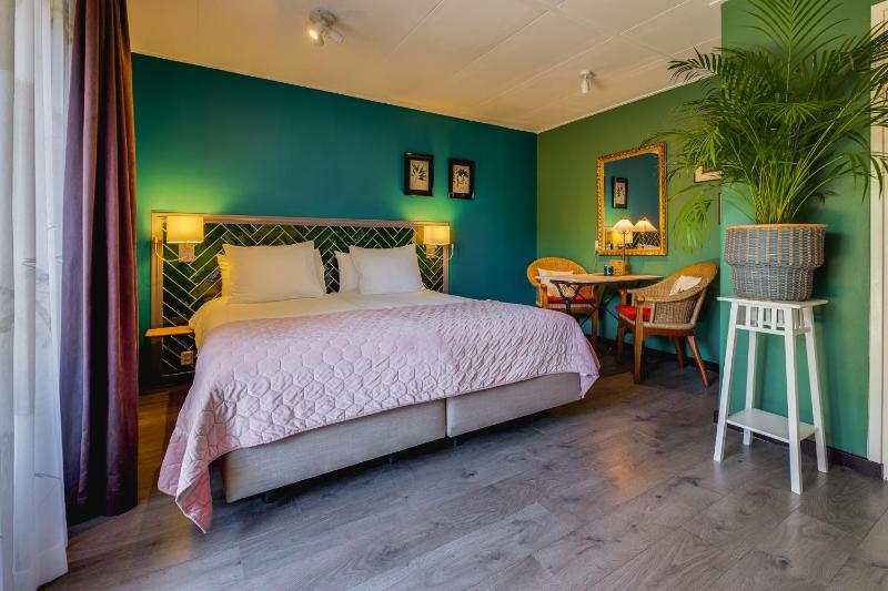 Double Room with Balcony or Terrace image 1
