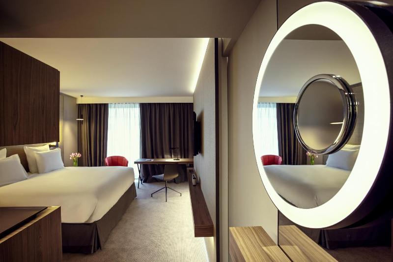 Family King Room with Two Connecting Rooms  image 2