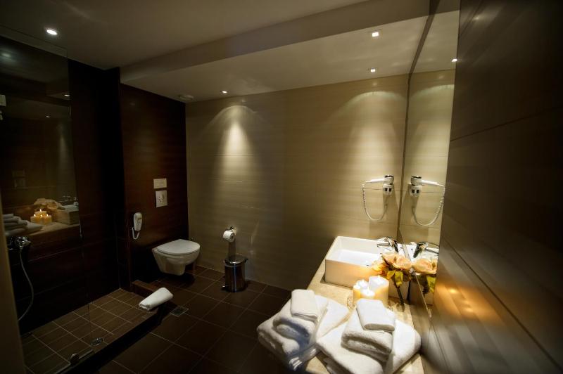 Special offer- Executive Suite with Lake View image 4