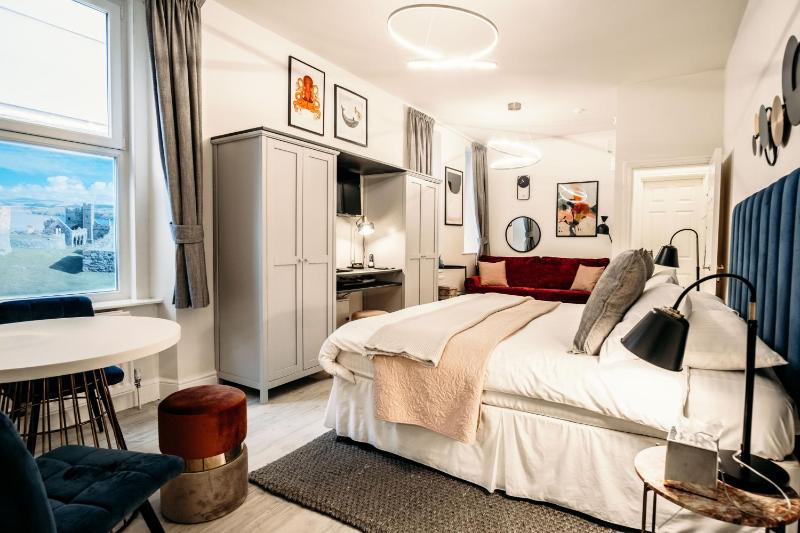 Junior Suite image 1