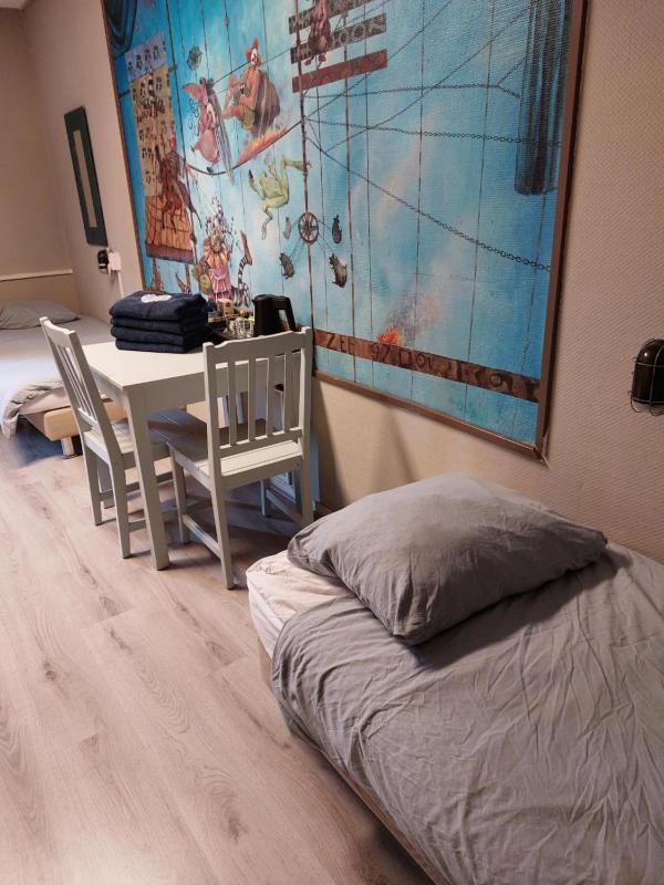 Standard Quadruple Room image 1