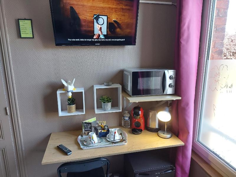 Double Room (1 - 2 Adults) image 4