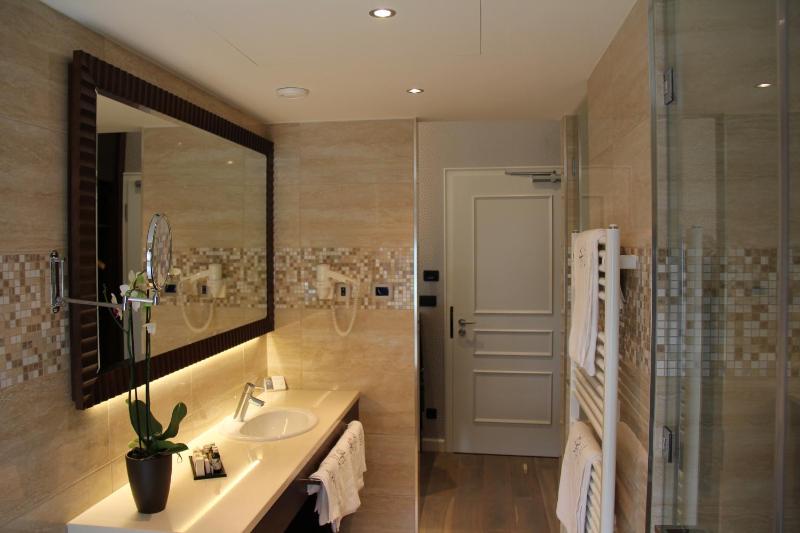 Suite image 3
