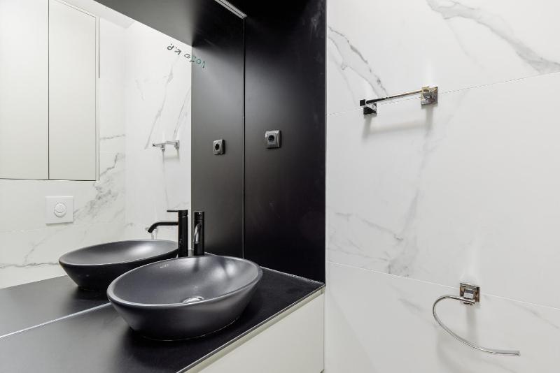Apartment 13 With Amazing Sea View - image 9