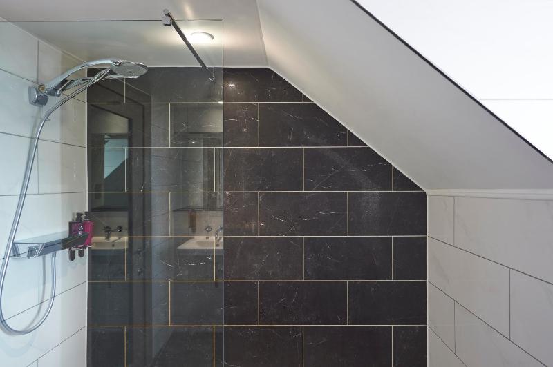 Signature Suite image 4