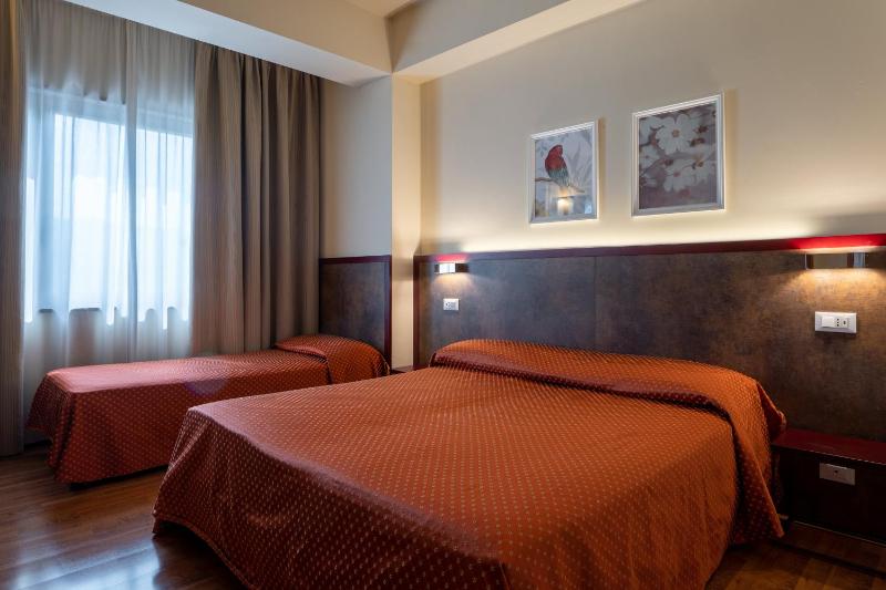 Hotel Centrale - image 11