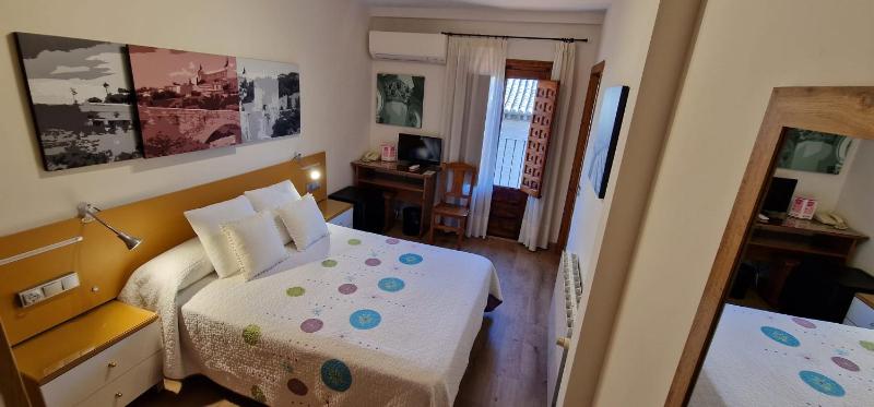 Double or Twin Room image 1