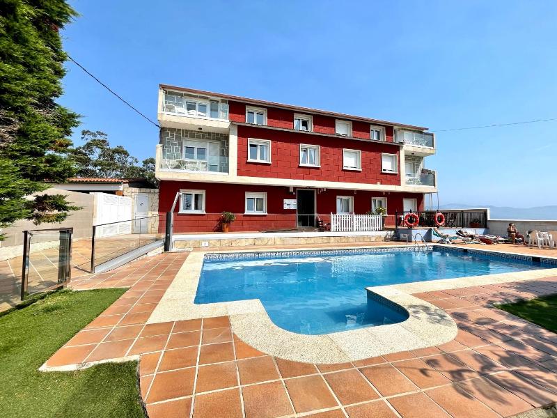 Apartamentos Sinás Playa - image 22