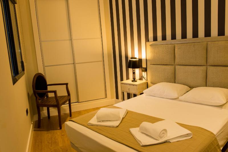 AB Apartamentos Museum - image 4
