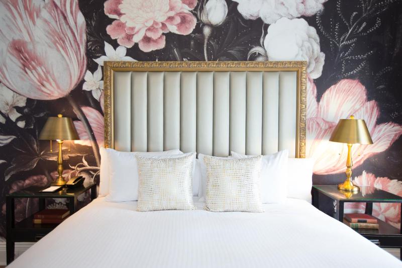 Classic King Room image 4