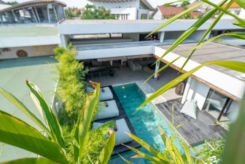 Villa Wiraja 1 - Modern 4 bdr villa in Berawa - image 43