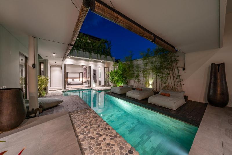 Villa Wiraja 2 - Classy 4 bdr villa in the heart for Canggu - image 36