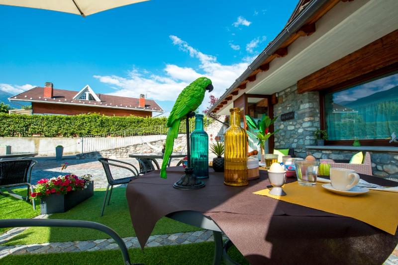 Double Room with Garden View image 1